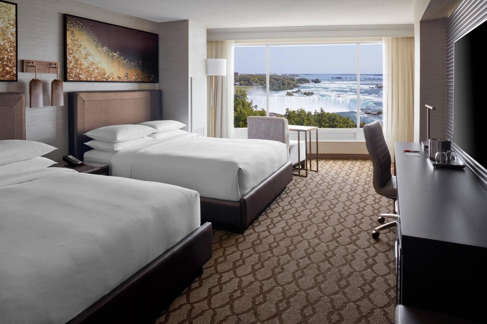 Queen Room - Superior Falls View,1373373896:JPEG