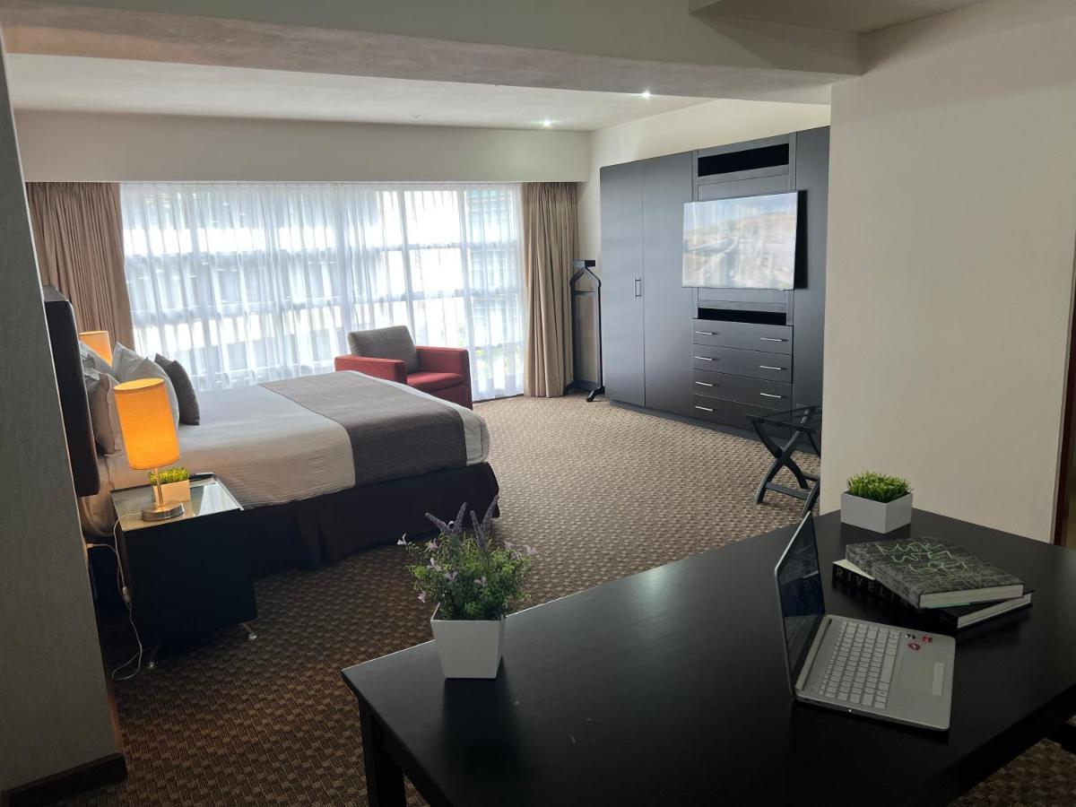 Junior One-Bedroom Apartment,1378625192:JPEG