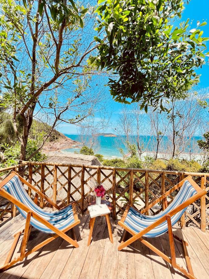 Bungalow with Sea View