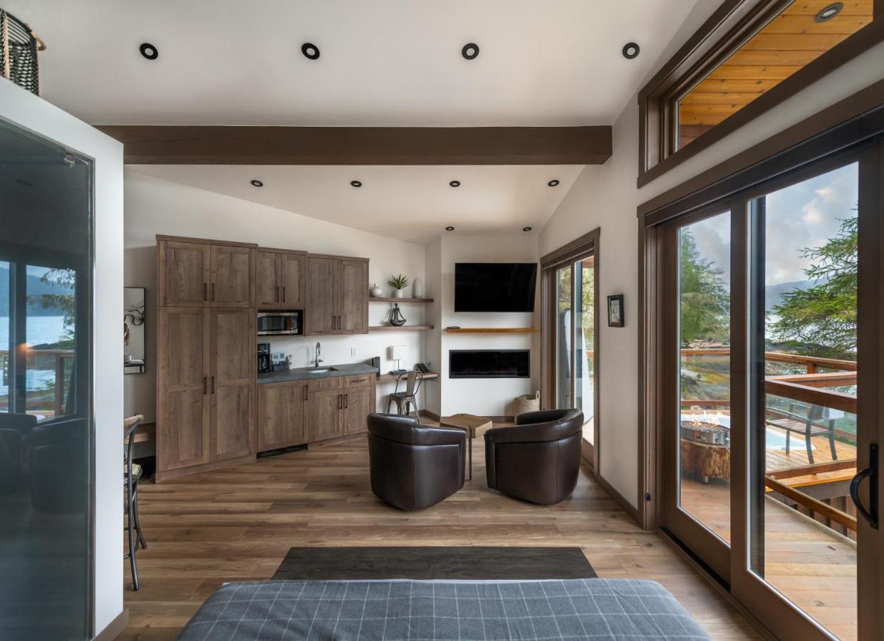 Viewpoint Studio - Not Pet Friendly