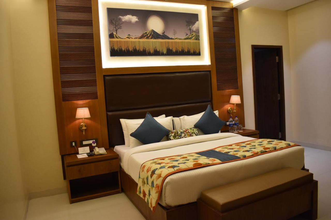 Sun Signature Suite - 10% off on F&B, 20% on Spa, Happy Hours 2+1 (4pm-7pm)