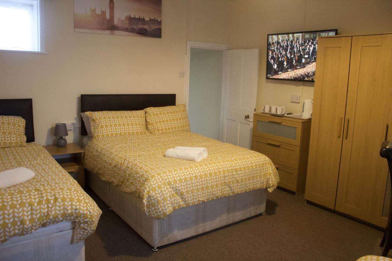 Deluxe Family Room