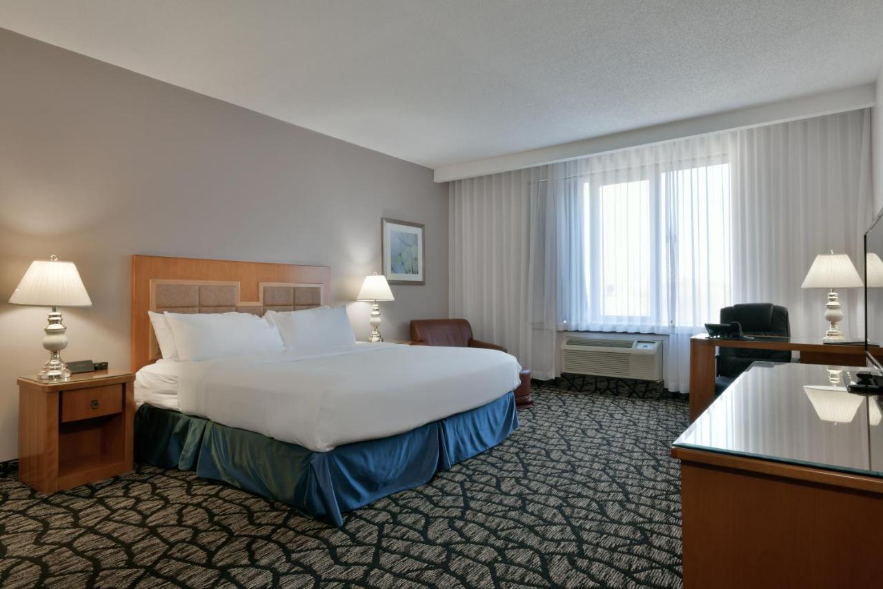 King Suite with Spa Bath,1377095882:JPEG