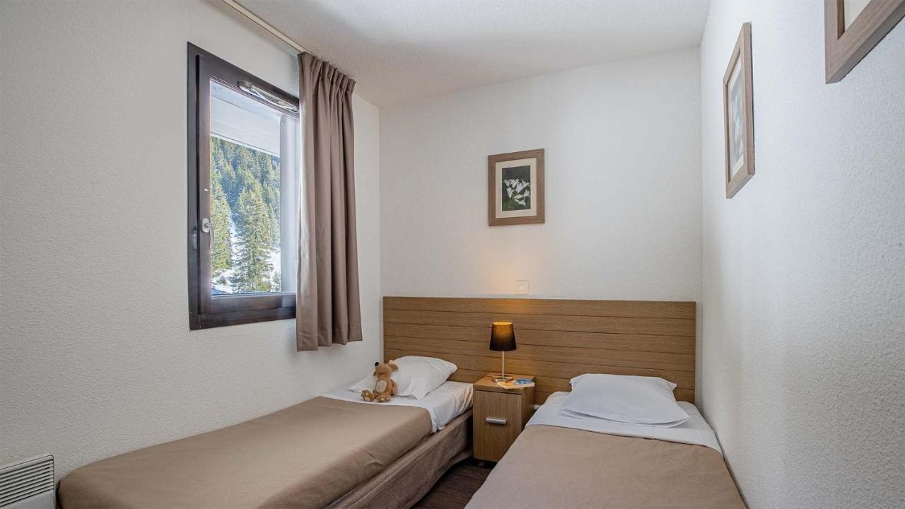 One-Bedroom Apartment (5 Adults)