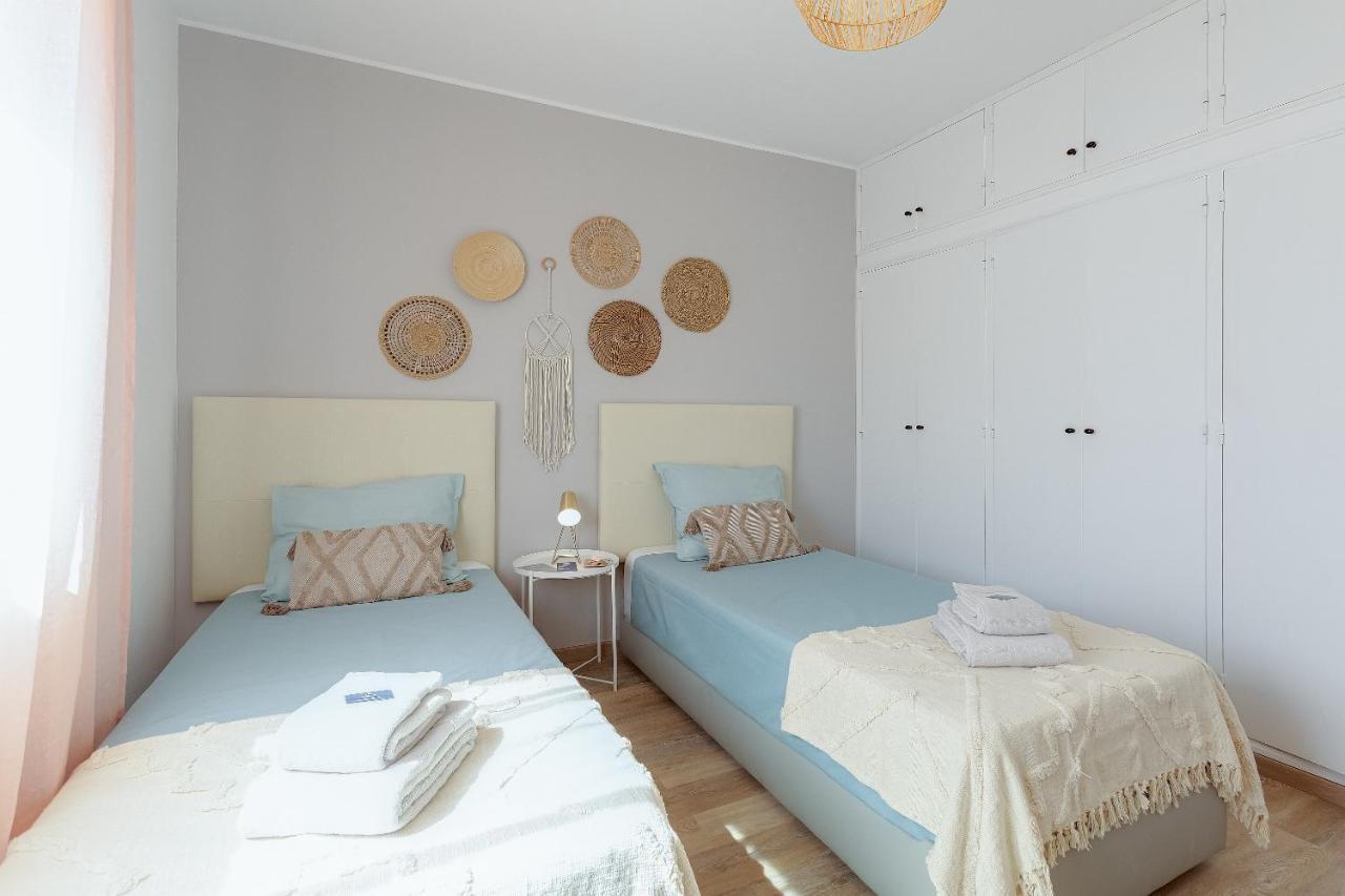 Twin Room with Shared Bathroom,1378883654:JPEG