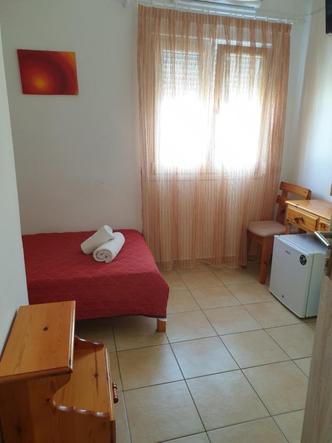 Economy Single Room