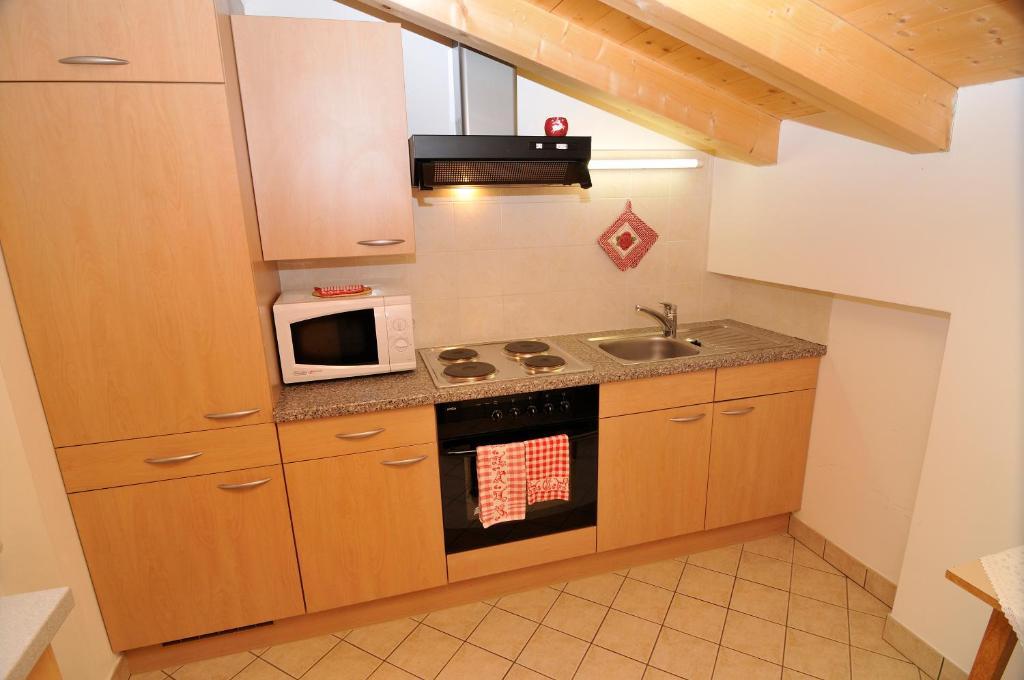 Studio mit Balkon (4 Erwachsene)