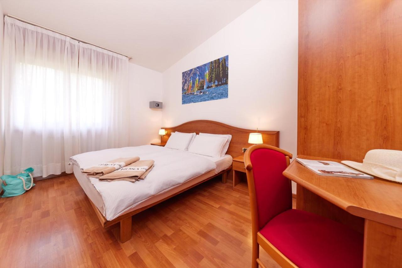 Standard Double or Twin Room with Mountain View
