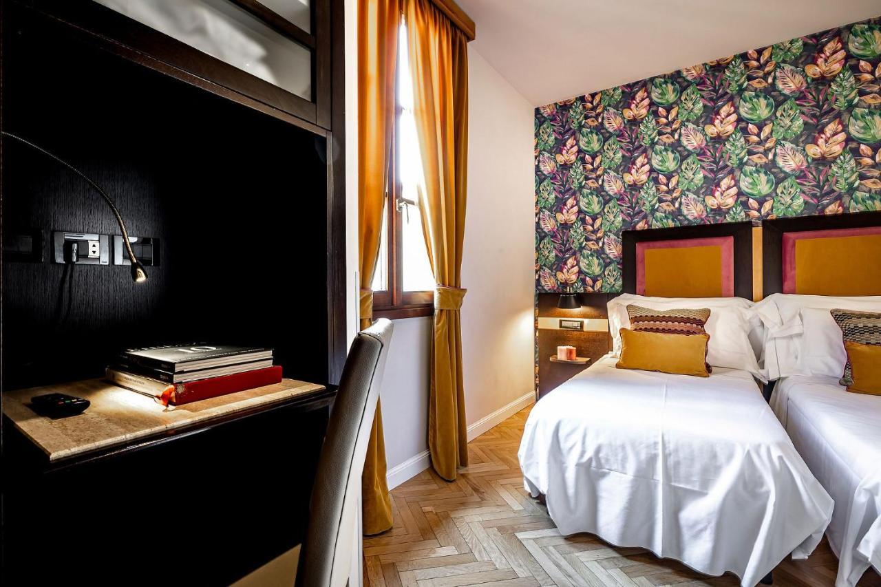 Standard Double Room with Courtyard View,1380686633:JPEG