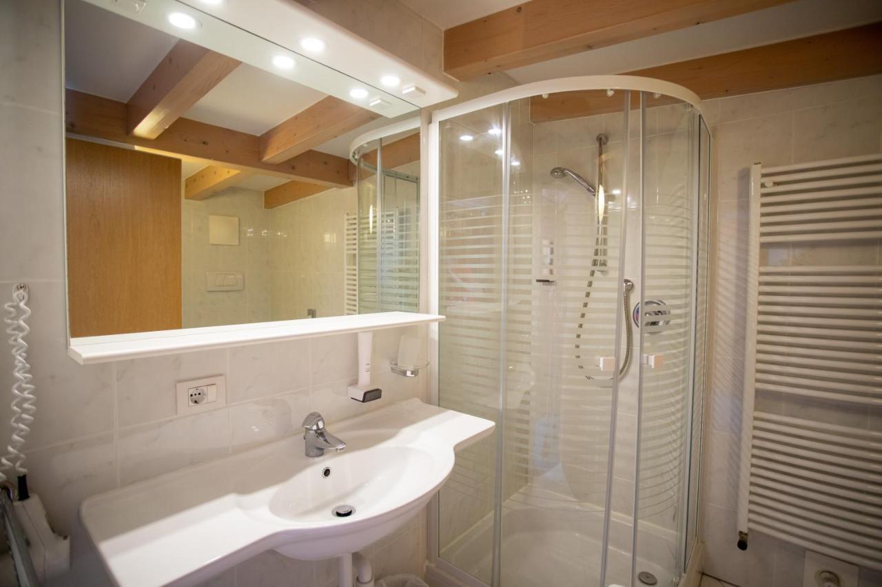 Double Room Mountain View