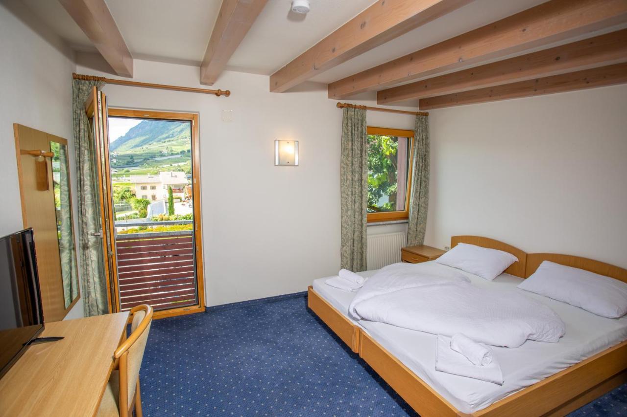 Double Room Mountain View