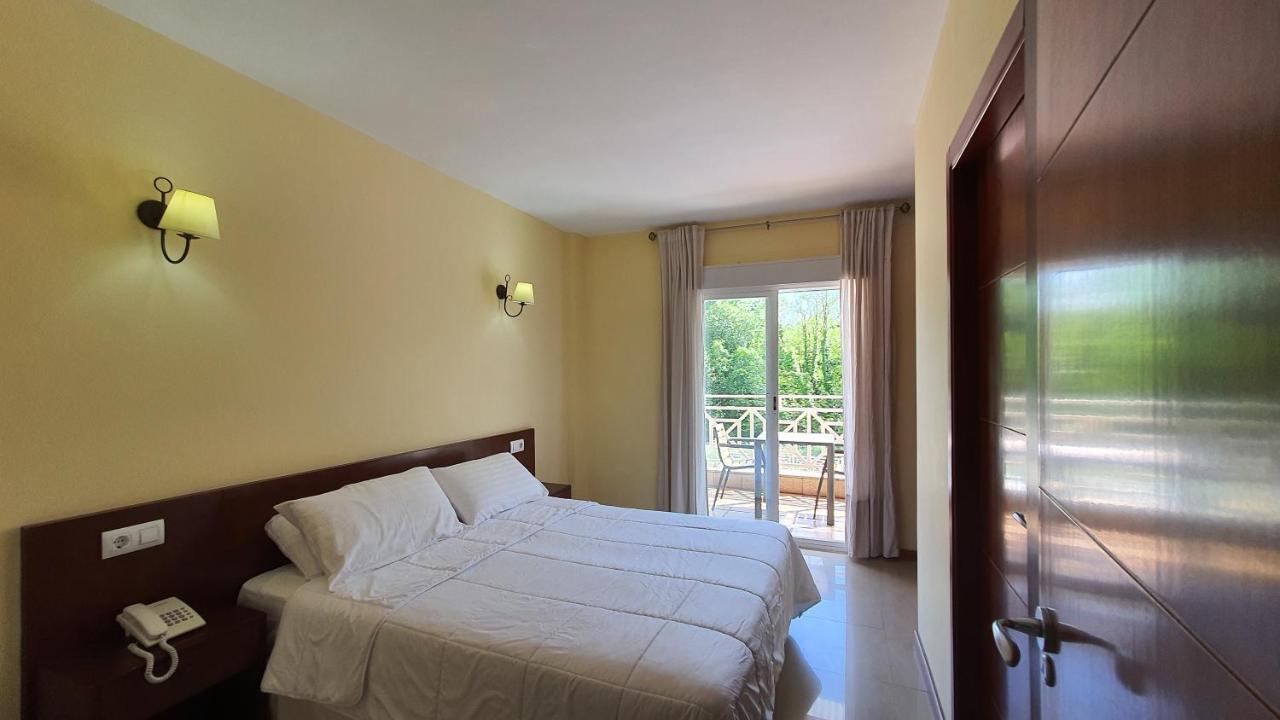 Triple Room with Pool View