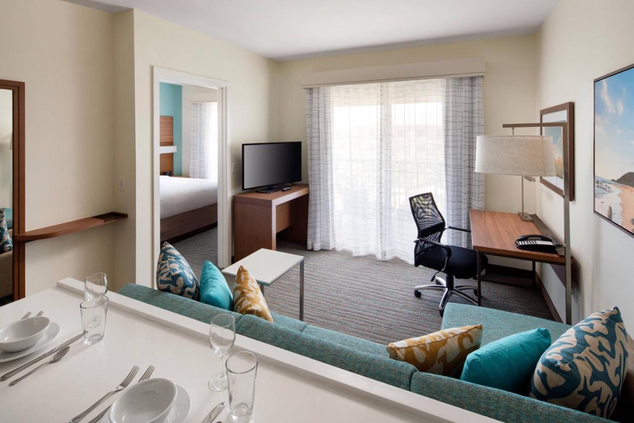 One-Bedroom King Suite,1381208153:JPEG