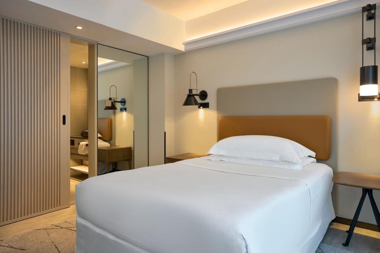 One-Bedroom Junior Suite,1746876994:JPEG