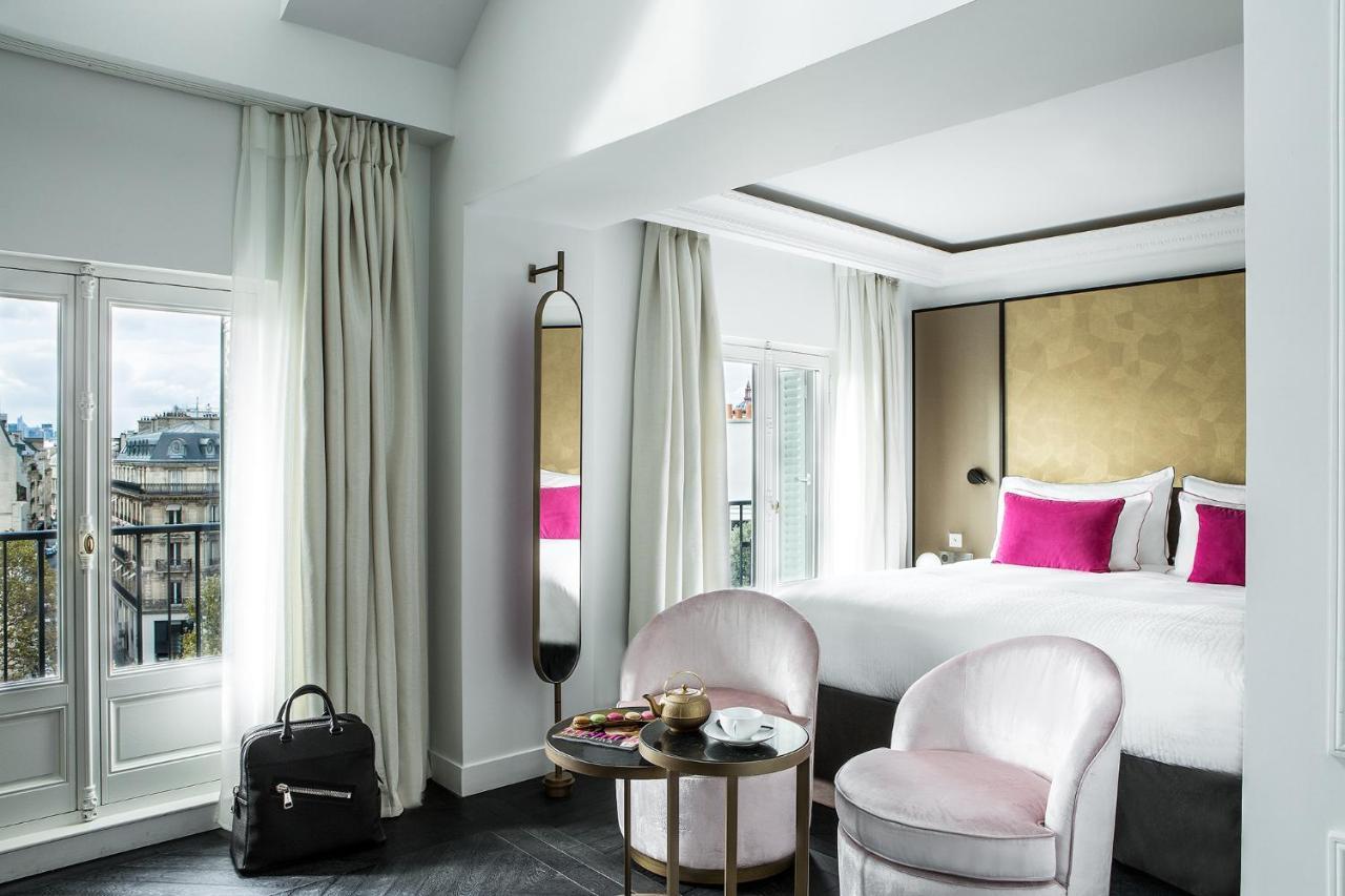 Duplex Eiffel Tower Suite