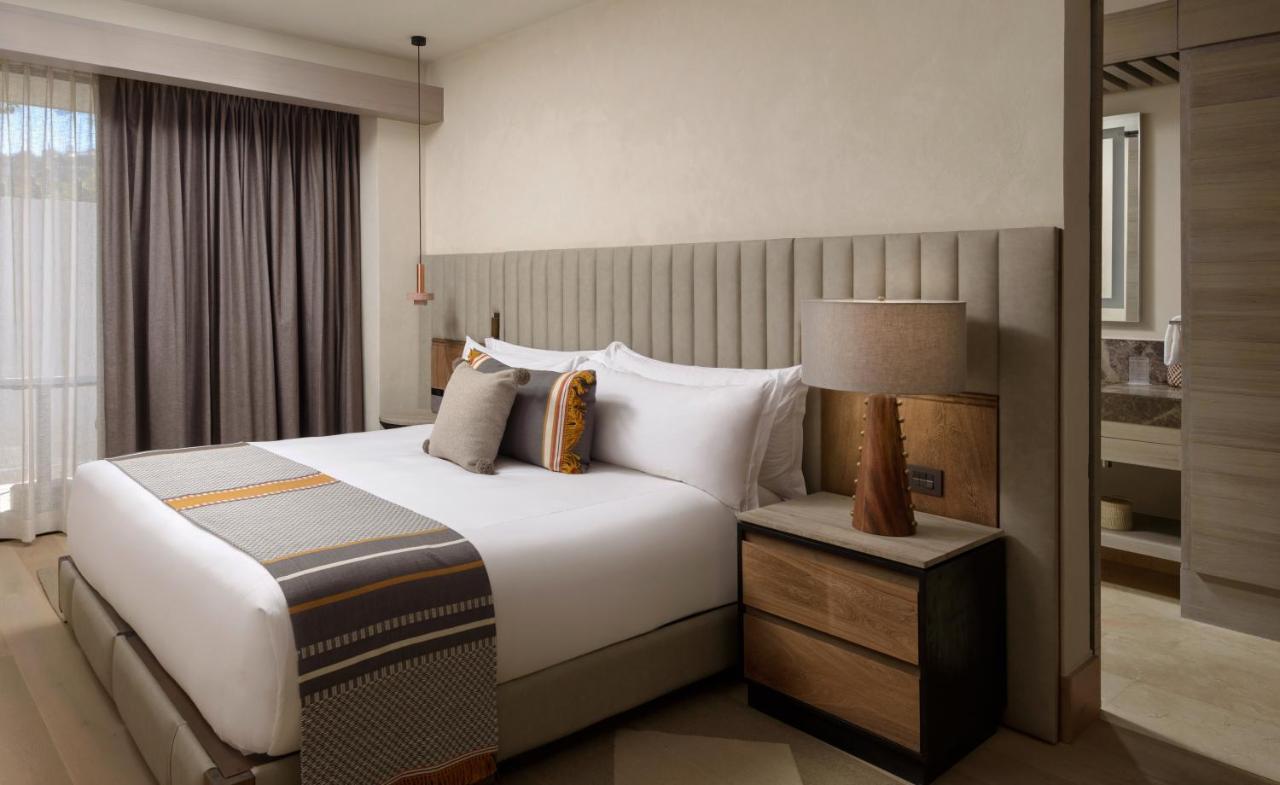 Premium King Room