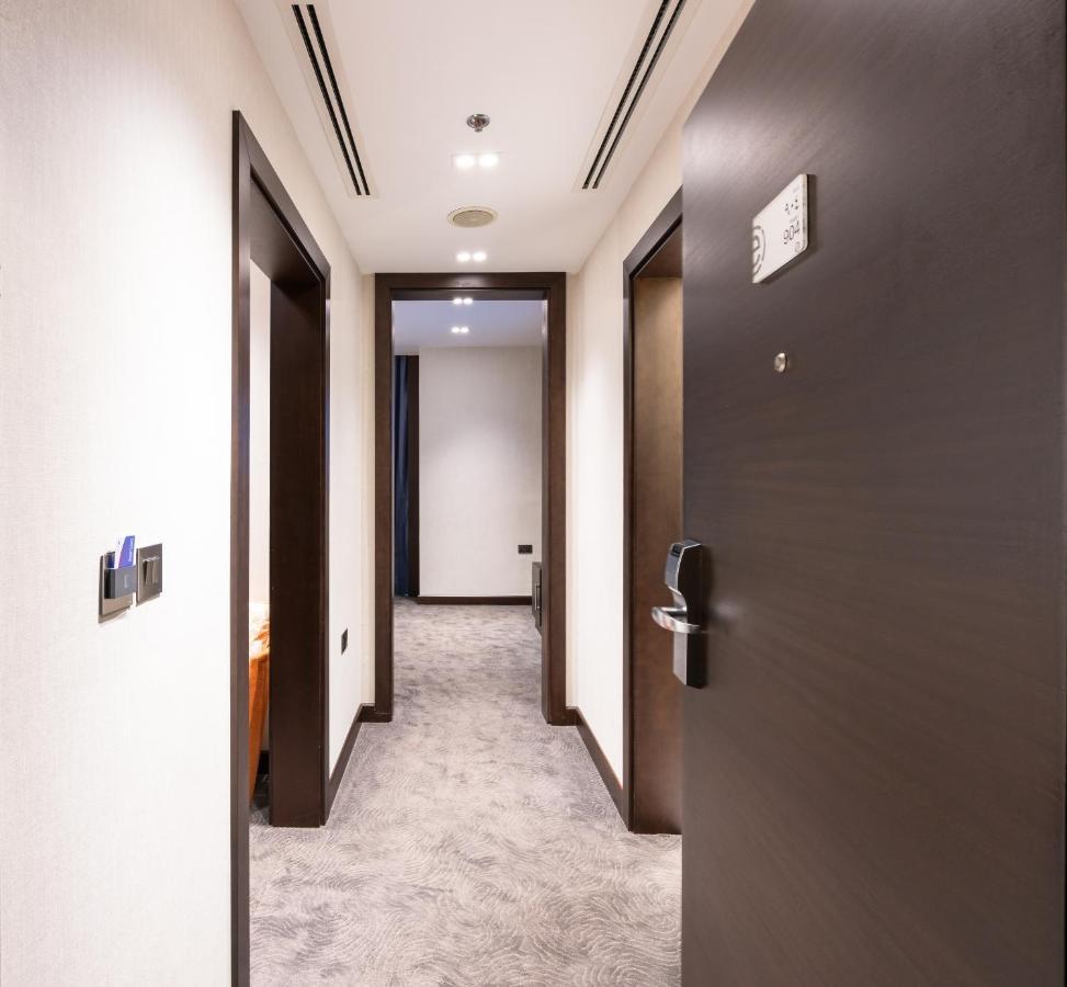 Diplomatic Suite