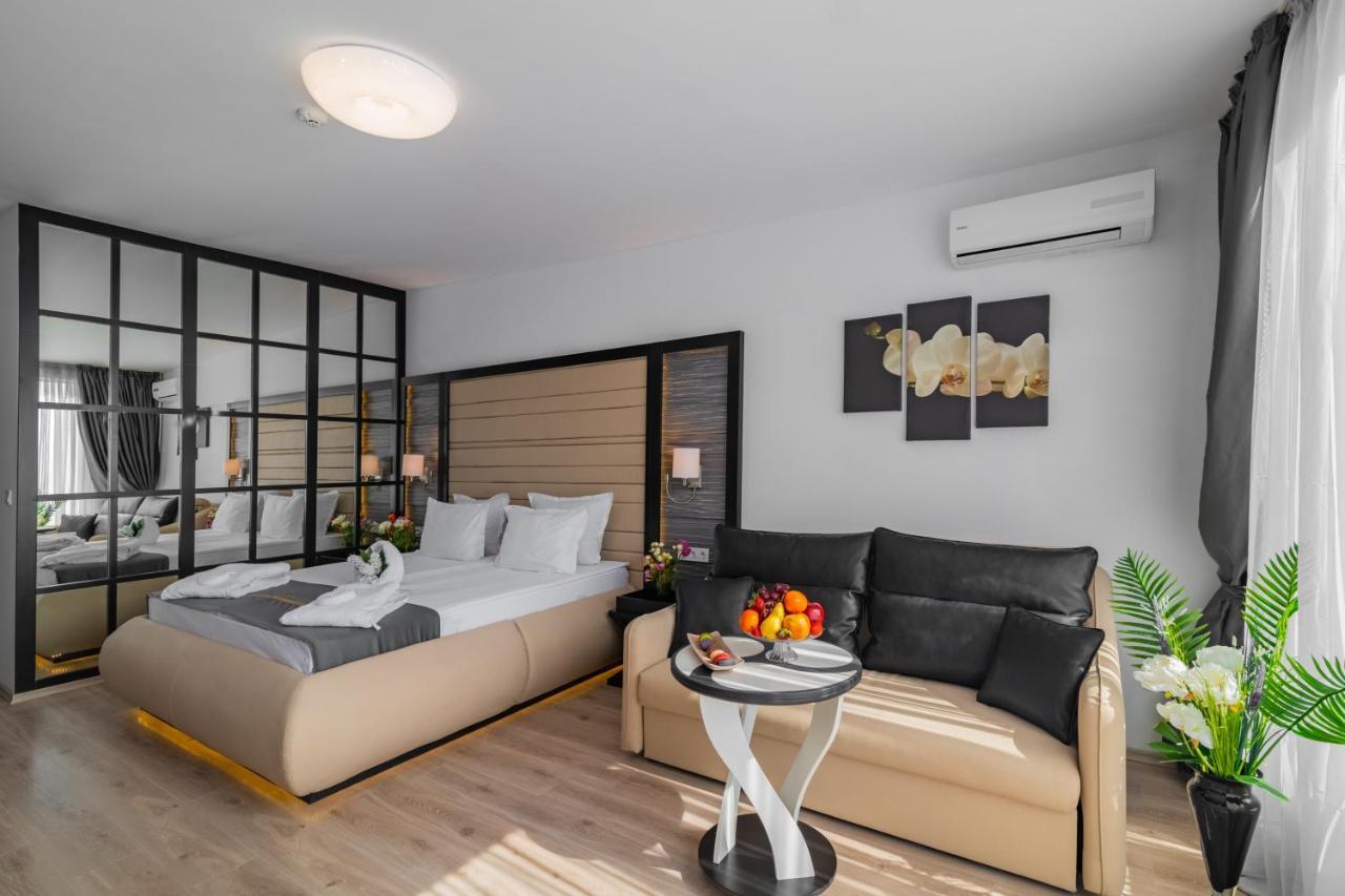 Premium Oda - Balkonlu + Su Parkına Ücretsiz Giriş