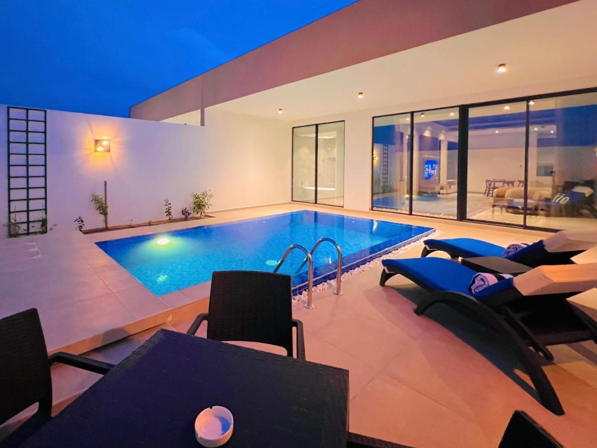 One Bedroom Grande Studio Private Pool,1382379440:JPEG