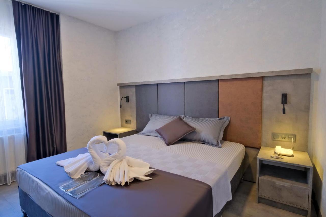 Double Room,1382410367:JPEG