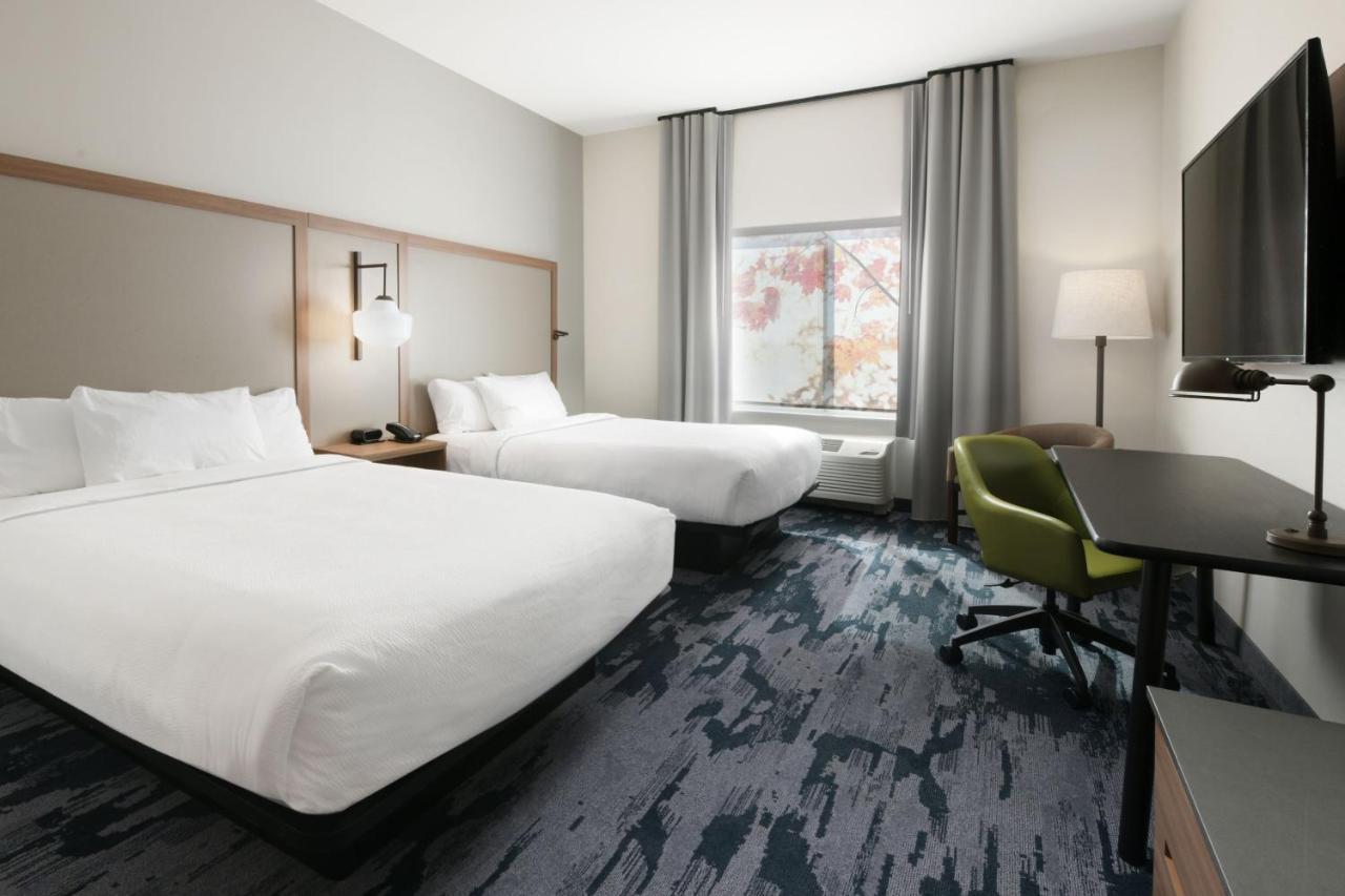 Queen Room with Two Queen Beds