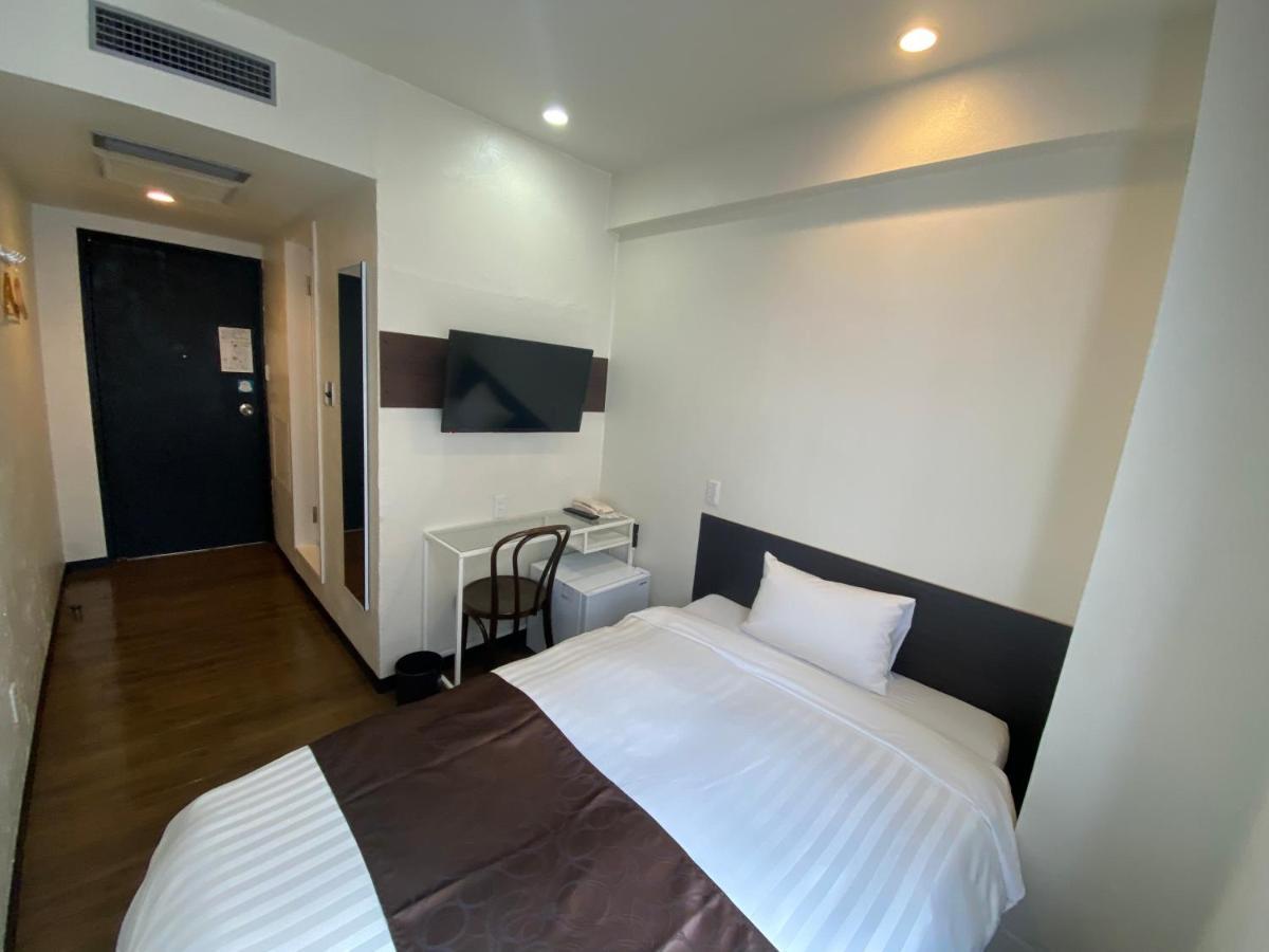 Single Room - Non-Smoking
