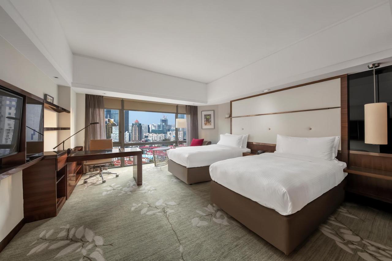 Classic Twin Room City View