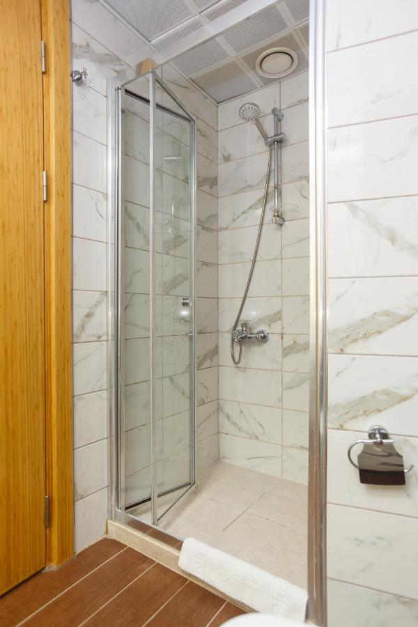 Chambre Double ou Lits Jumeaux Économique - Sans Fenêtre