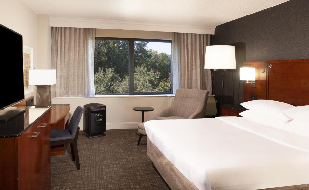 PURE Wellness, Guest room, King