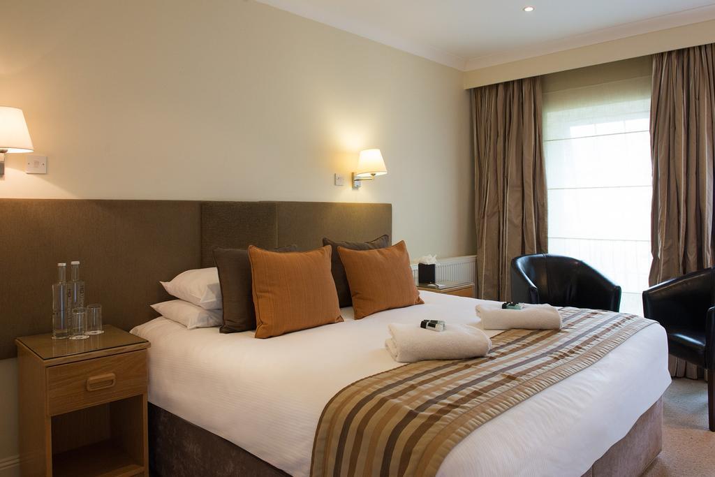 Family Room (sleeps 5)