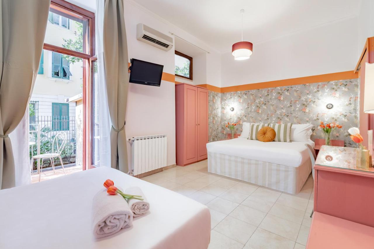 Quarto Quádruplo com Vista do Jardim