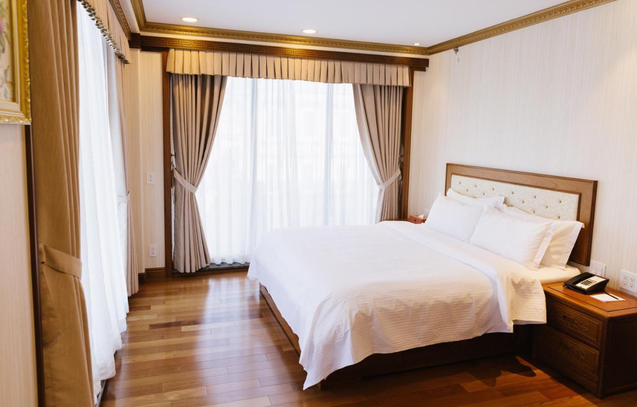 Quarto Superior com Cama King-size