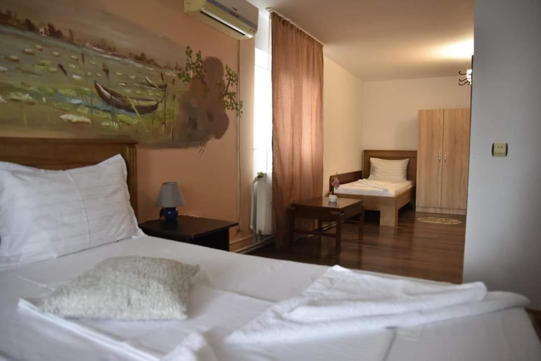 Triple Room with Private Bathroom