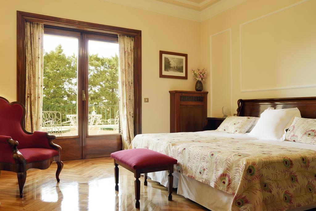 Classic Double Room with Terrace Extra Bed and Spa Access