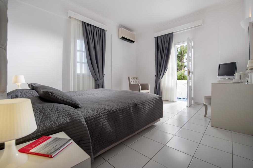 Double Room,398400462:JPEG
