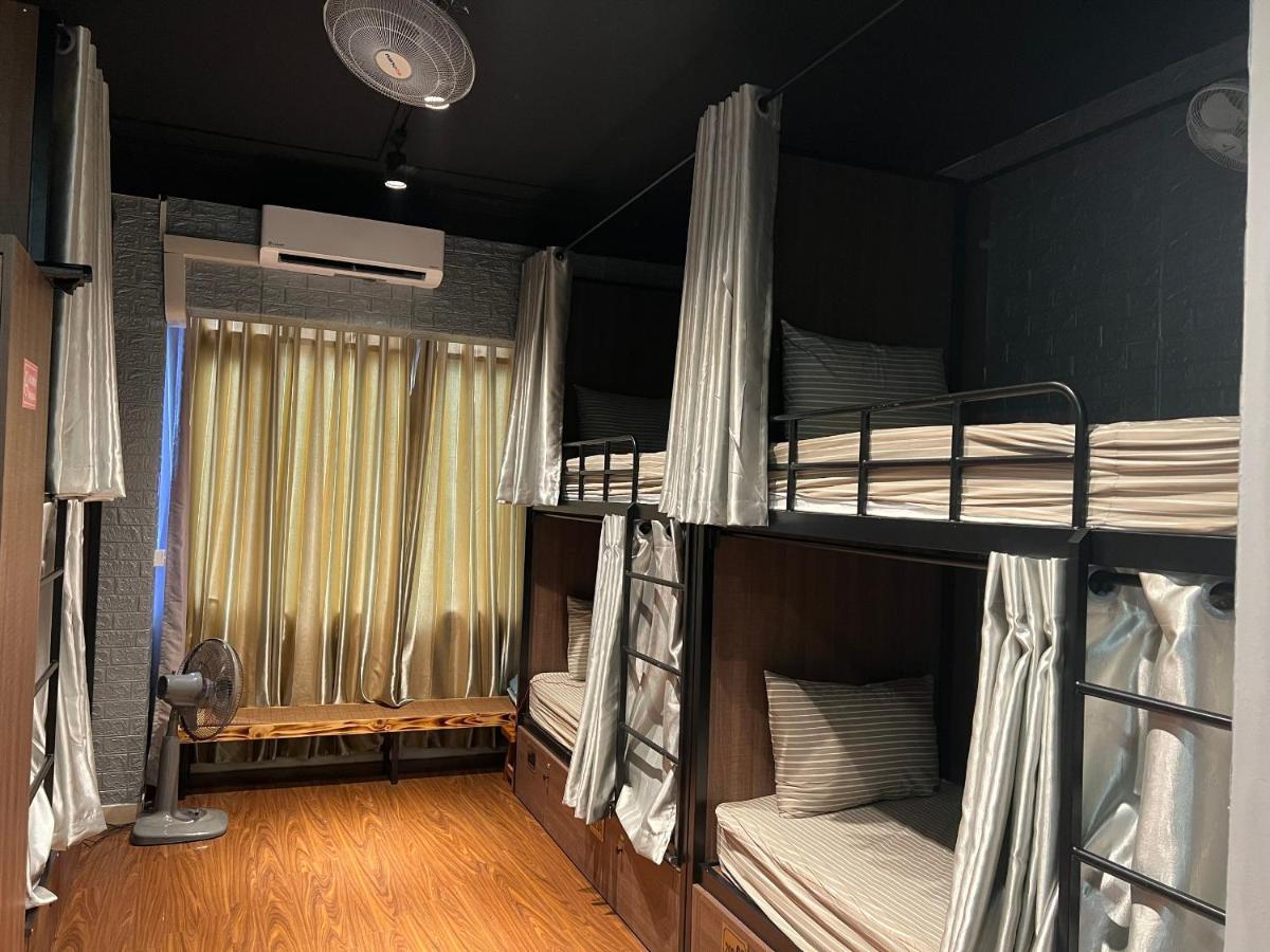 Bunk Bed Mixed Dormitory Room,1391127440:JPEG