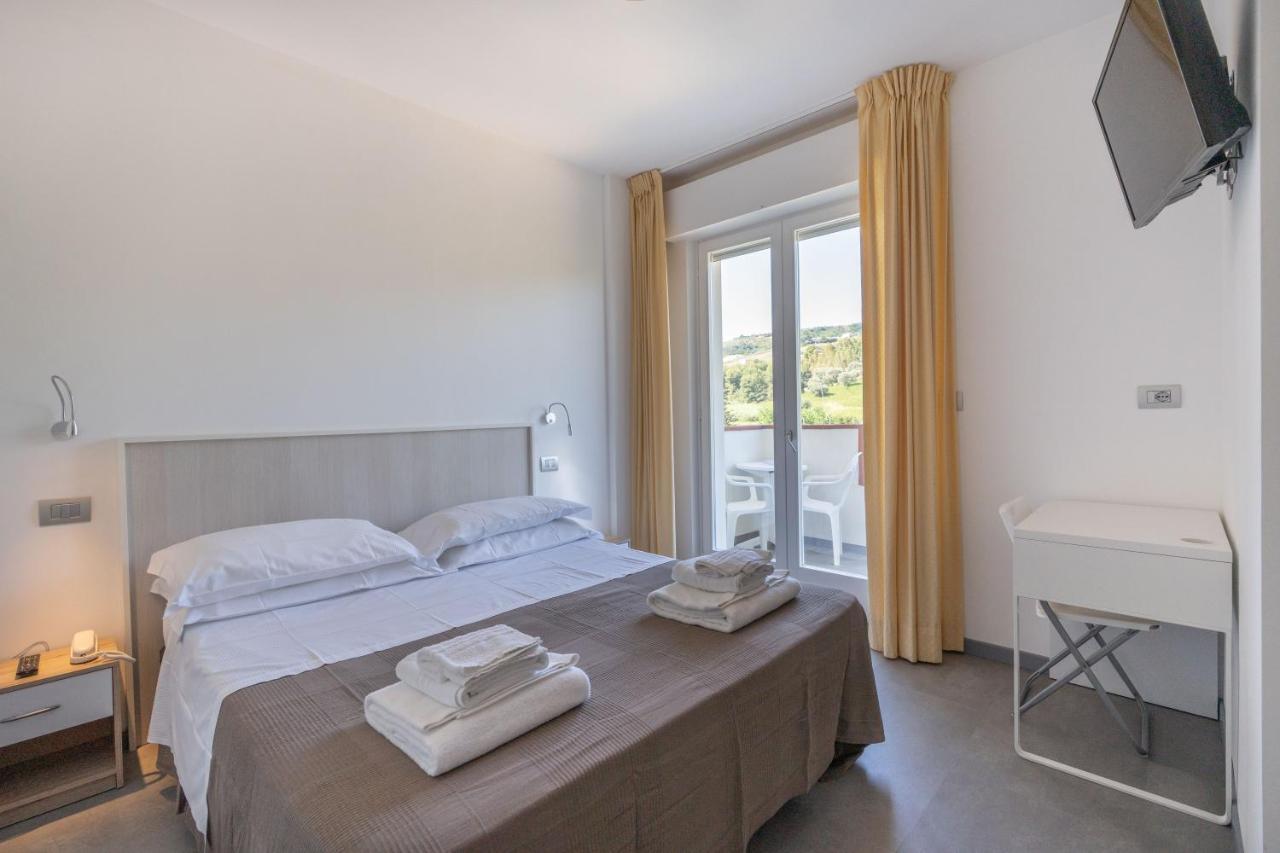 Single Room with Terrace