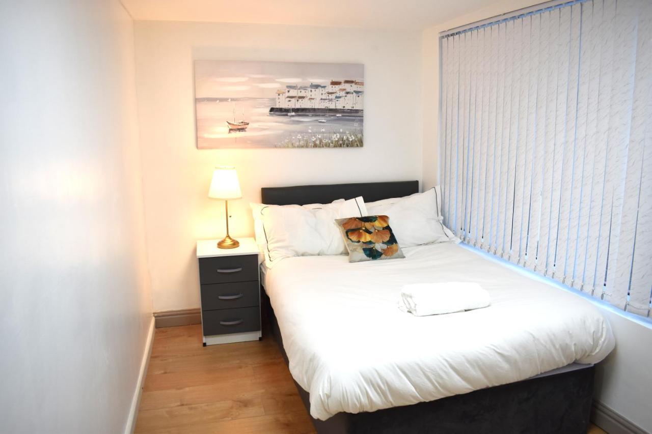 Double Room with Shared Bathroom