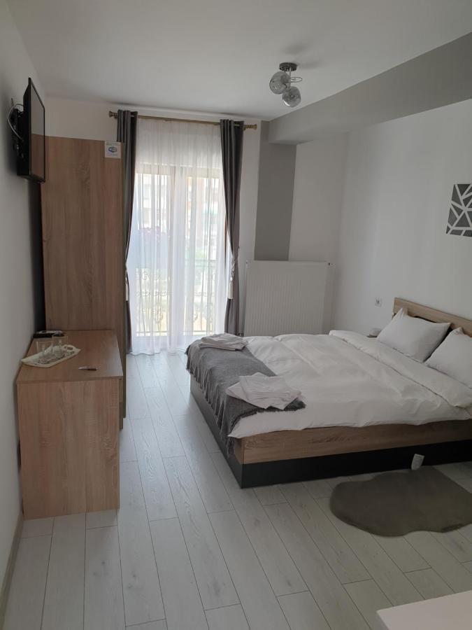Deluxe Double Room with Shower