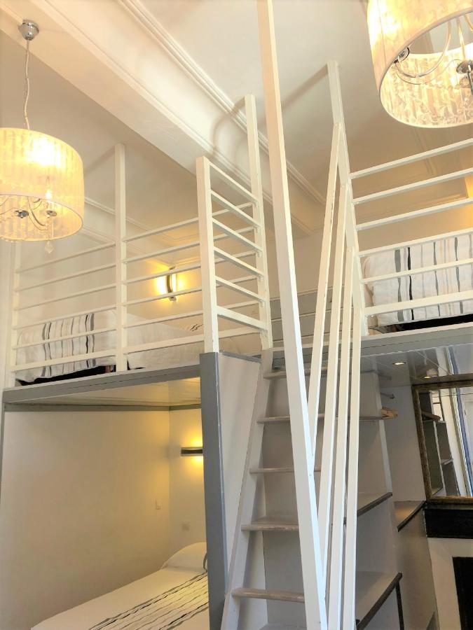 Quadruple with mezzanine