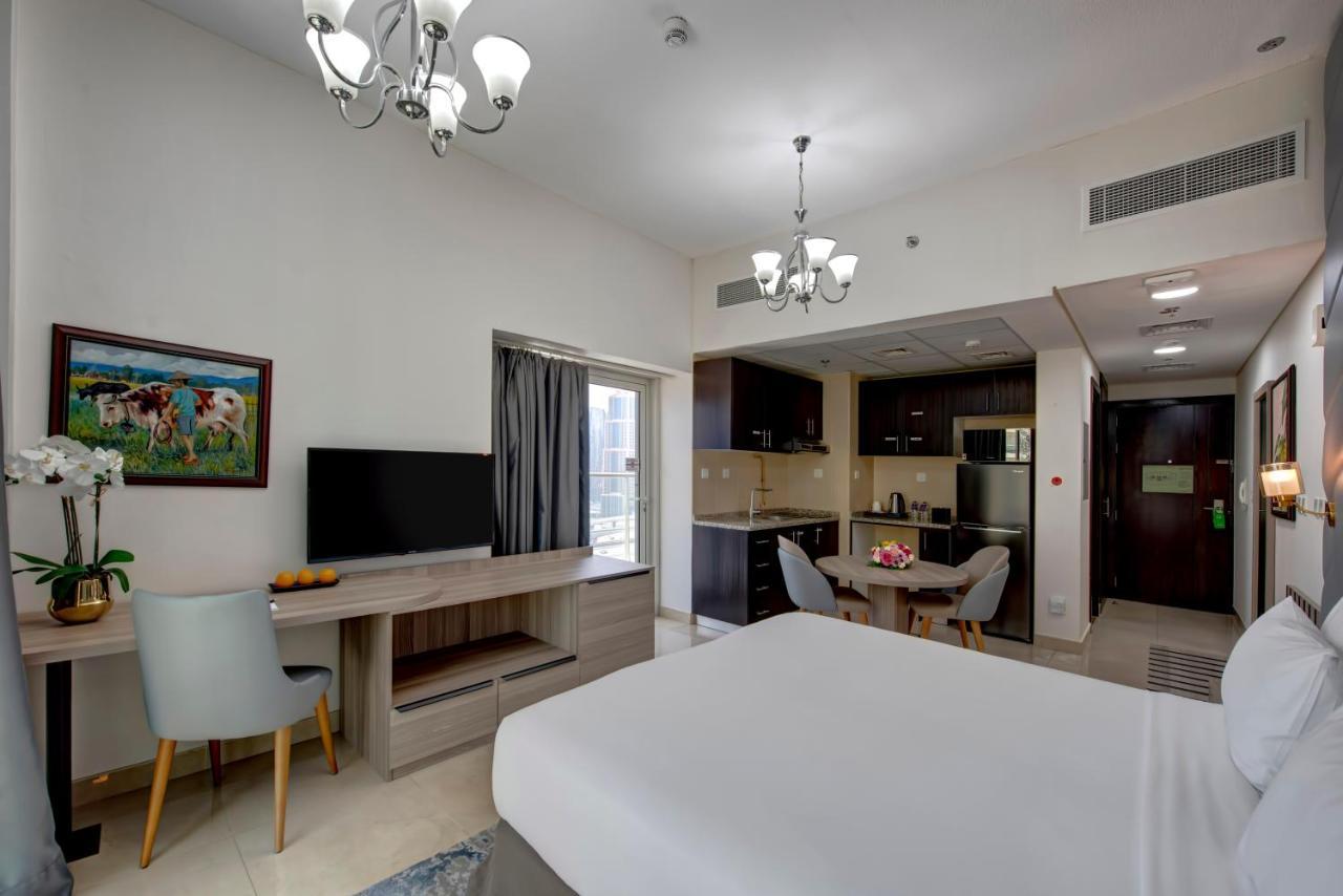 Premium Studio With Marina View & City View Balcony - Guaranteed Early 11am Check-In & Guaranteed Late Check-Out 4pm, 20% Discount on F&B