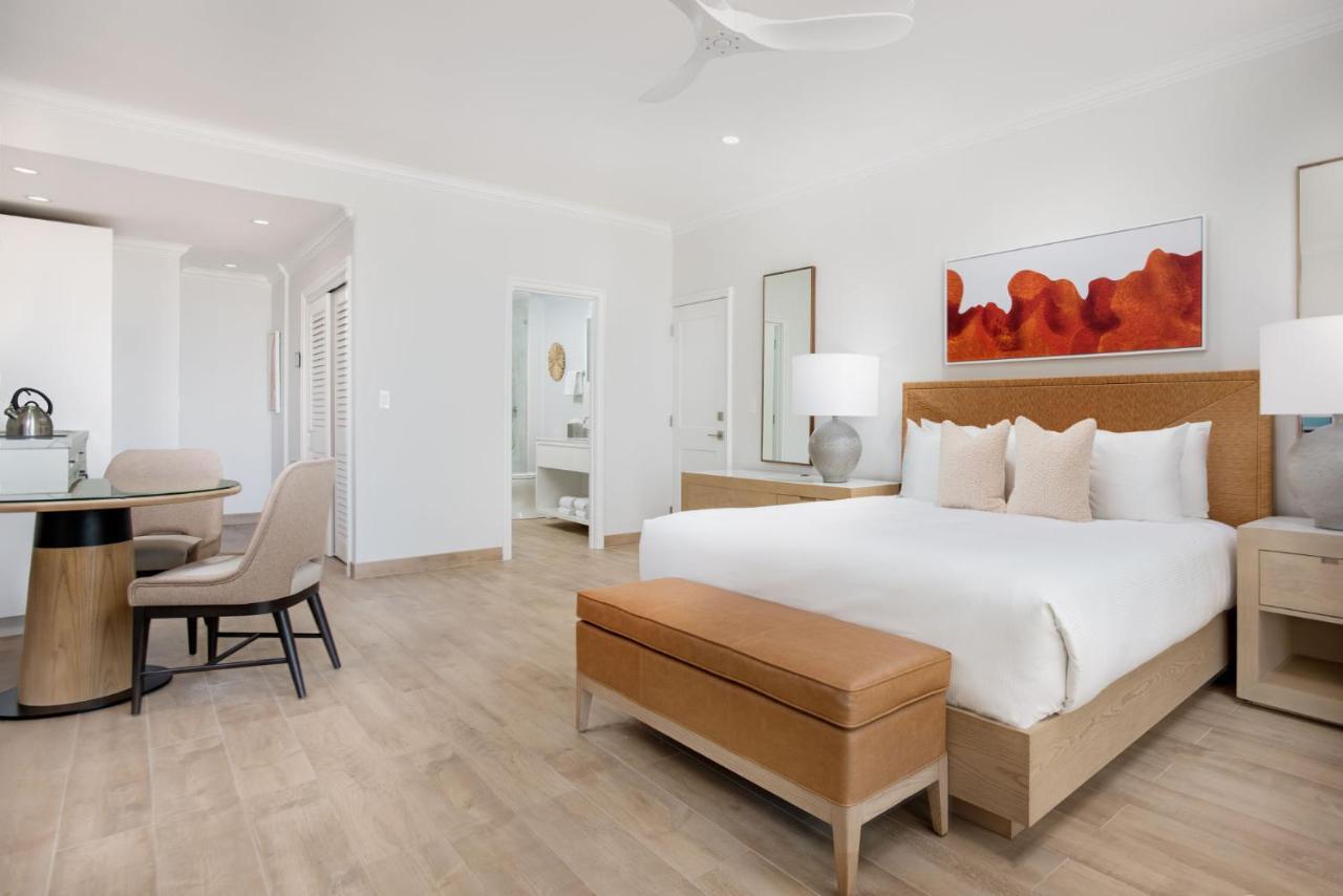 Deluxe Studio with Partial Ocean View