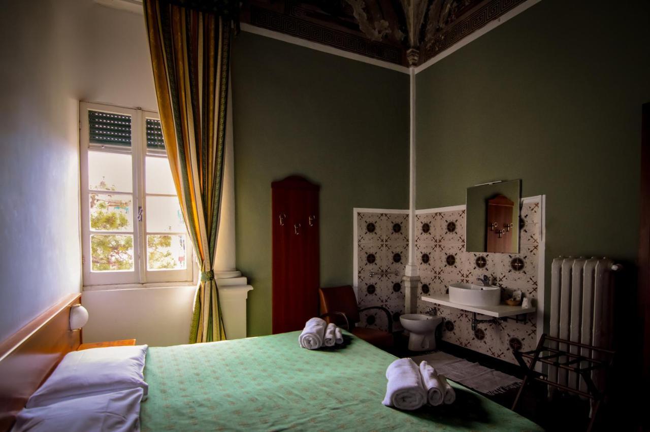 Double or Twin Room with Private External Bathroom