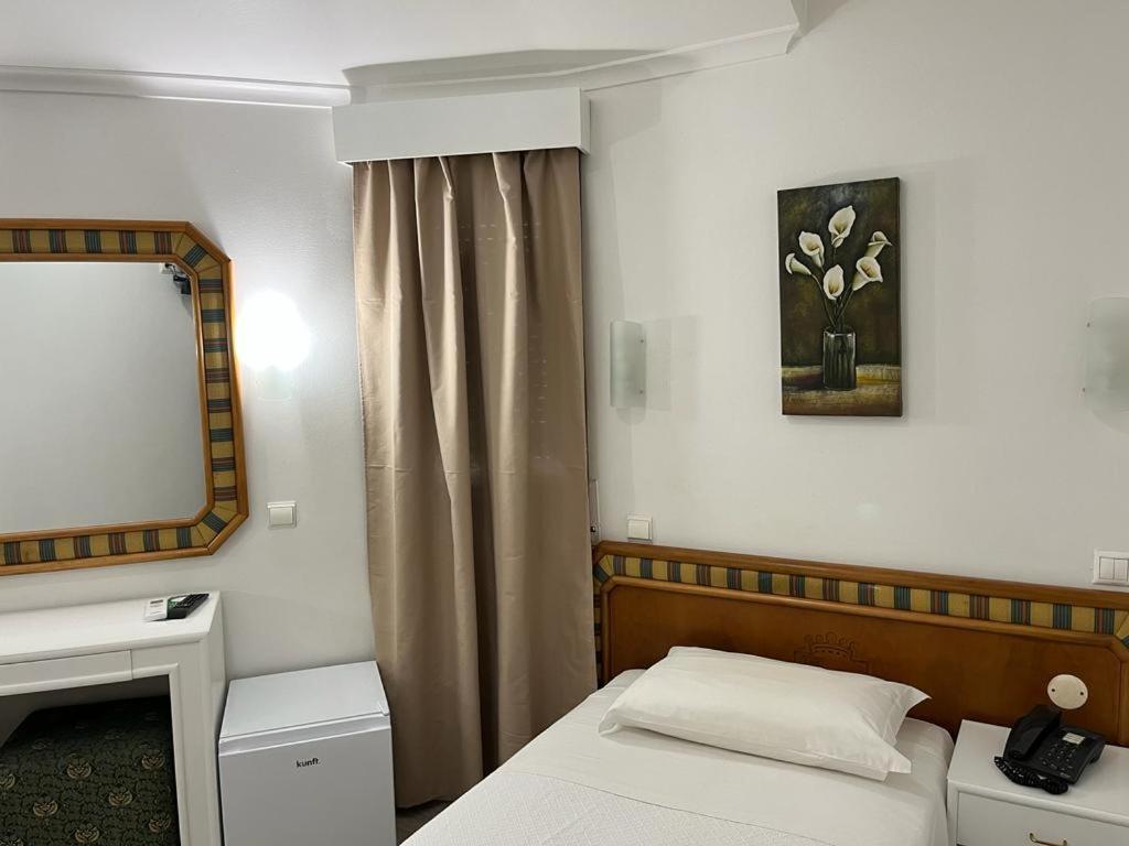 Single Room with Private Bathroom