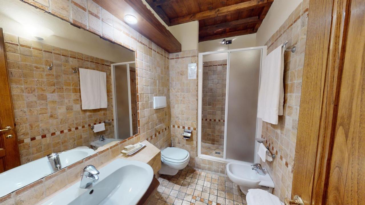 Double or Twin Room with City View