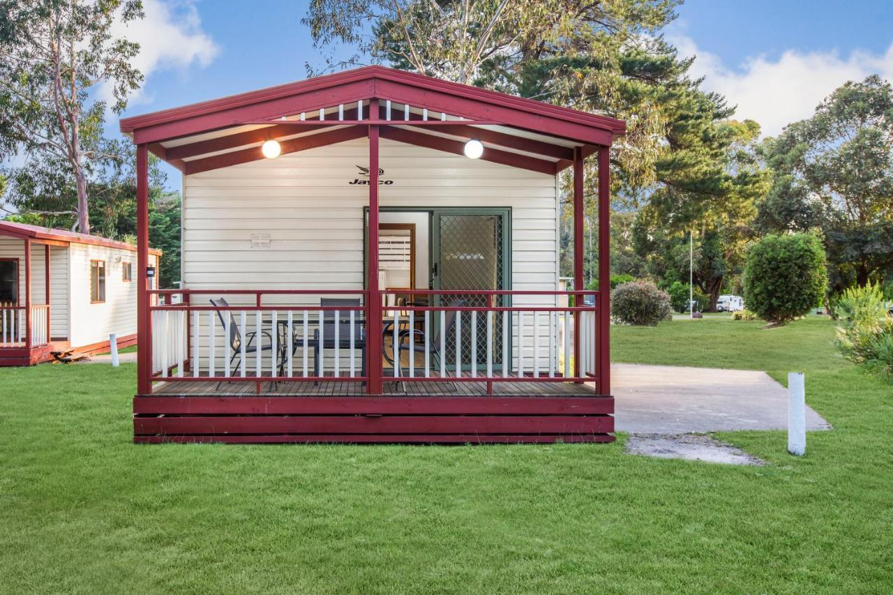 Deluxe 2 Bedroom Cabin - Sleeps 5