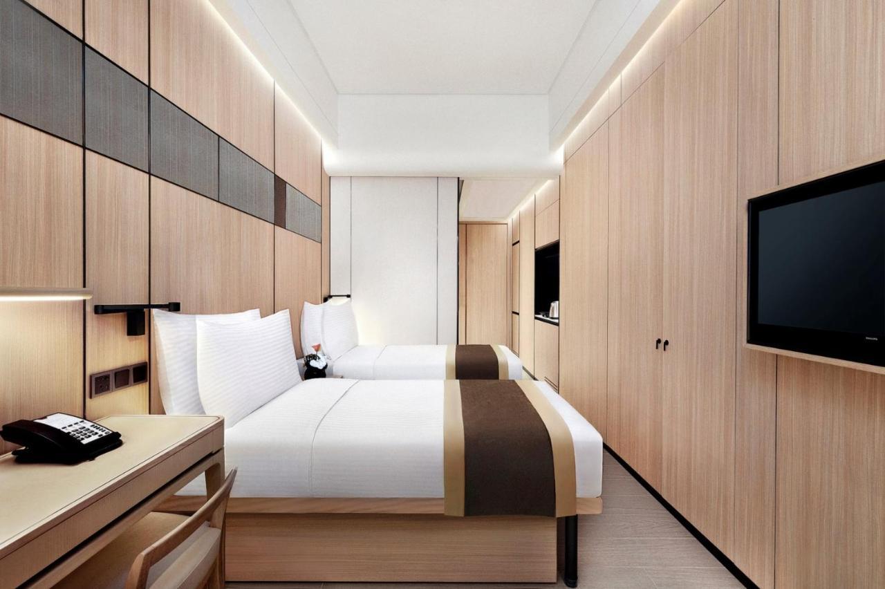 Deluxe Park View Twin Room
