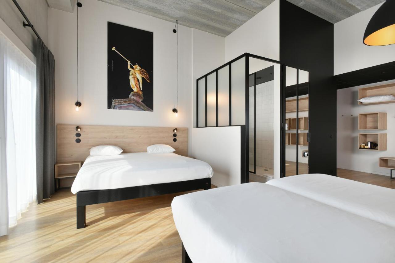Standard Room One Double Bed Two Single Beds,1771269506:JPEG
