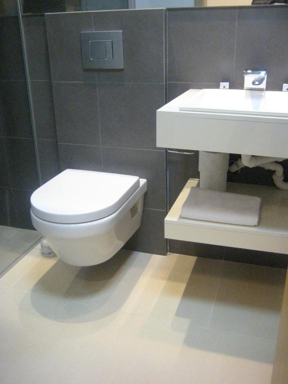 Double Room Private Bathroom,139817214:JPEG
