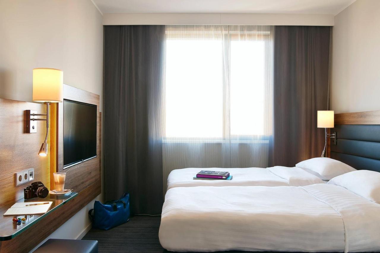 Moxy Sleeper, Guest room, 1 Queen